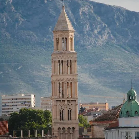 Porta Apartmán Split